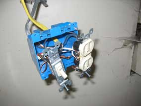 Adding downstream wiring to switched receptacle