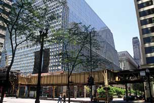 James R. Thompson Center (Helmut Jahn, 1985)