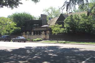 Frank Lloyd Wright Home and Studio (Frank Lloyd Wright, 1889)