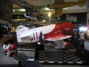 Replica of the Granville Brothers Gee Bee Model R-1 Super Sportster