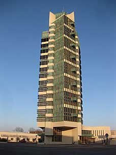 Price Tower, Bartlesville, Oklahoma (1955)