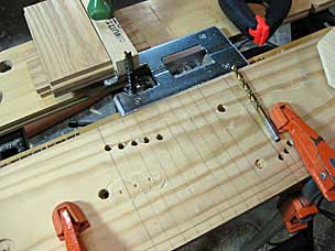 Jigsaw setup to cut outer circle shape of vise screw garter