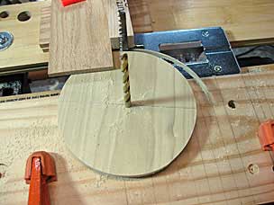 Cutting a circular vise screw garter with jigsaw