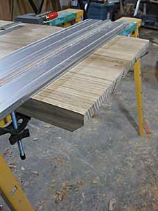 Vise chops with chamfer along top edge