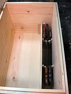Tool chest saw till with saws