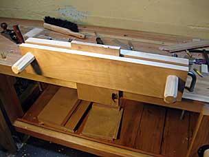 Shop-made moxon vise with acme screws