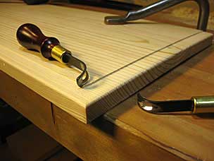 Rounding over edge of lid with cornering tools